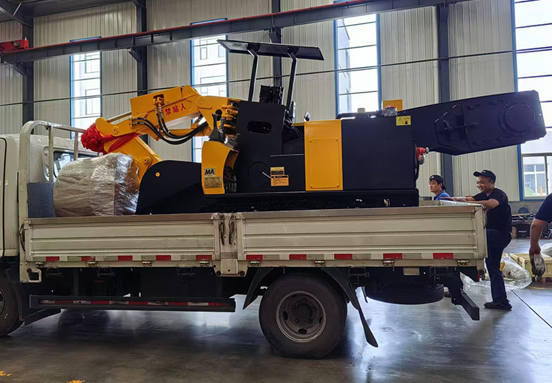 礦安重工生產的ZWY30/18.5L礦用扒渣機裝車發貨